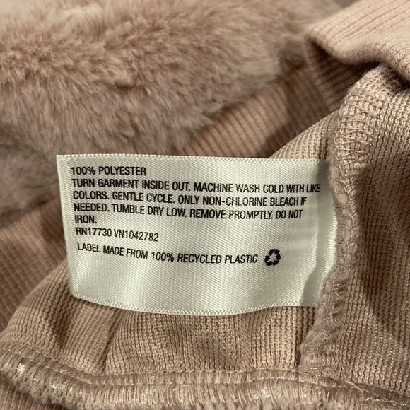 Wild Fable Faux Fur Sweater Size Large Pre-Owned - Picture 8 of 8